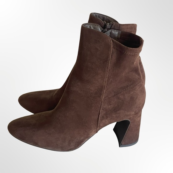 Women's Suede Ankle Boots - Elegant Block Heel size 9.5 - Picture 2 of 6